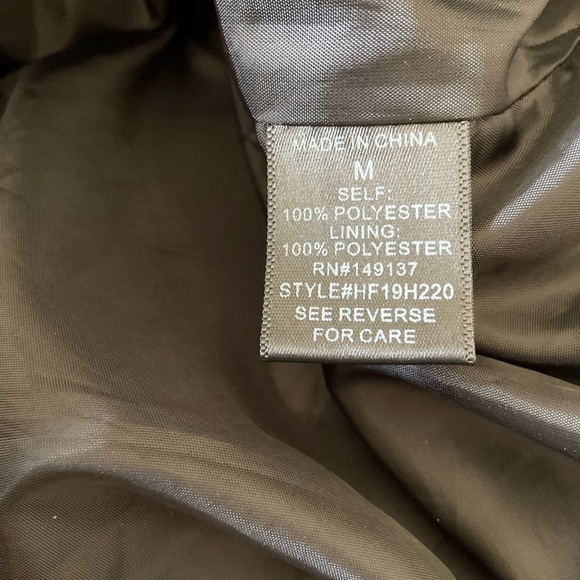 HYFVE Leopard Print Faux Fur Jacket with Collar and Pockets in Size Medium - Picture 6 of 6